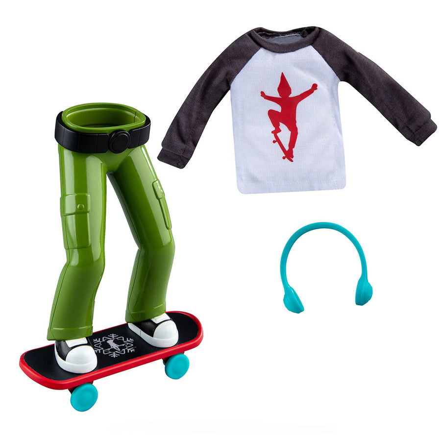 Elf on the Shelf MagiFreez Holly Jolly Ollie Skateboard Set Accessories